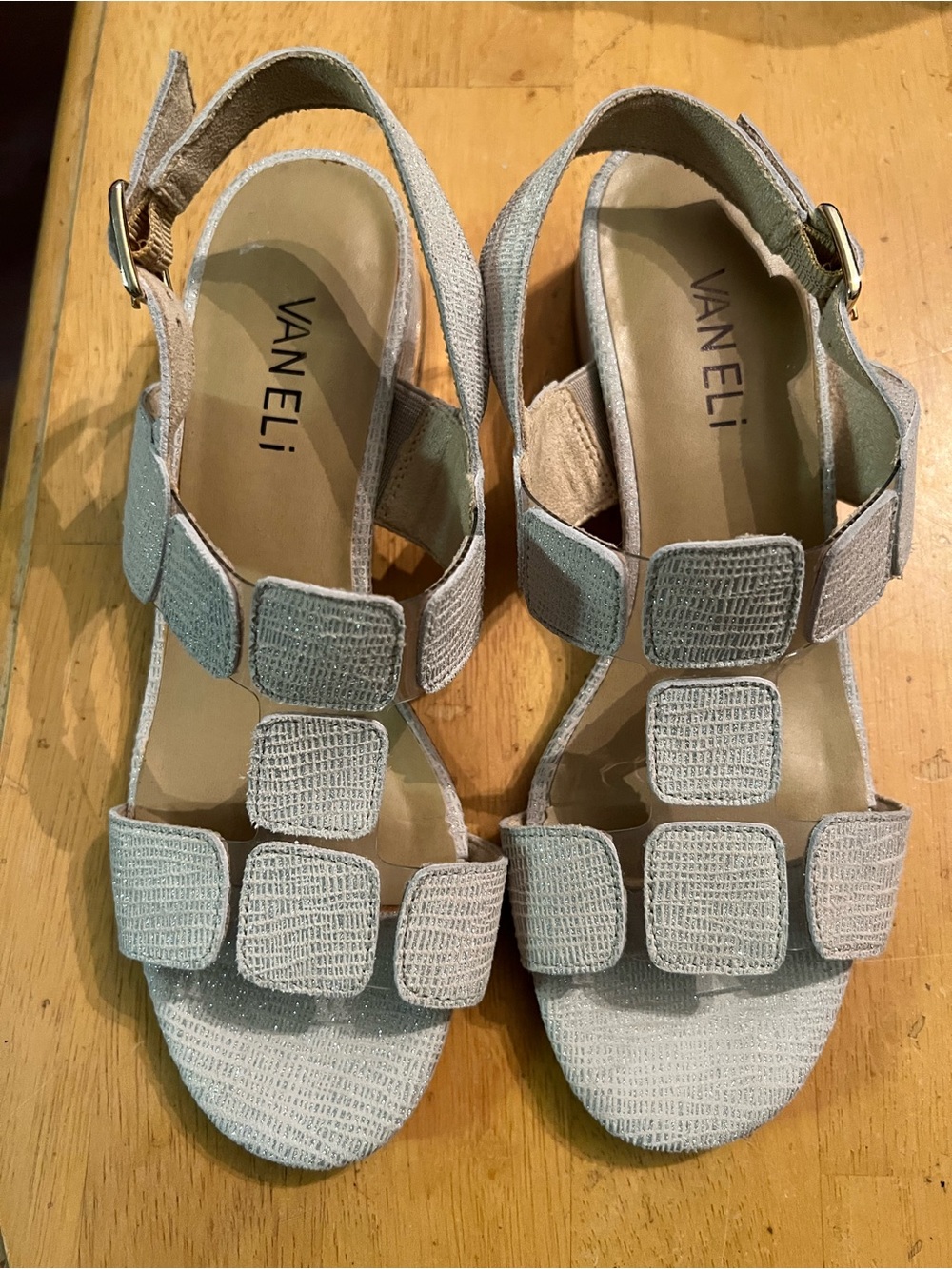 VANELi HATTY SANDALS Perla Harmonica Size 6 M Elegant Party Wedding  Shimmer
